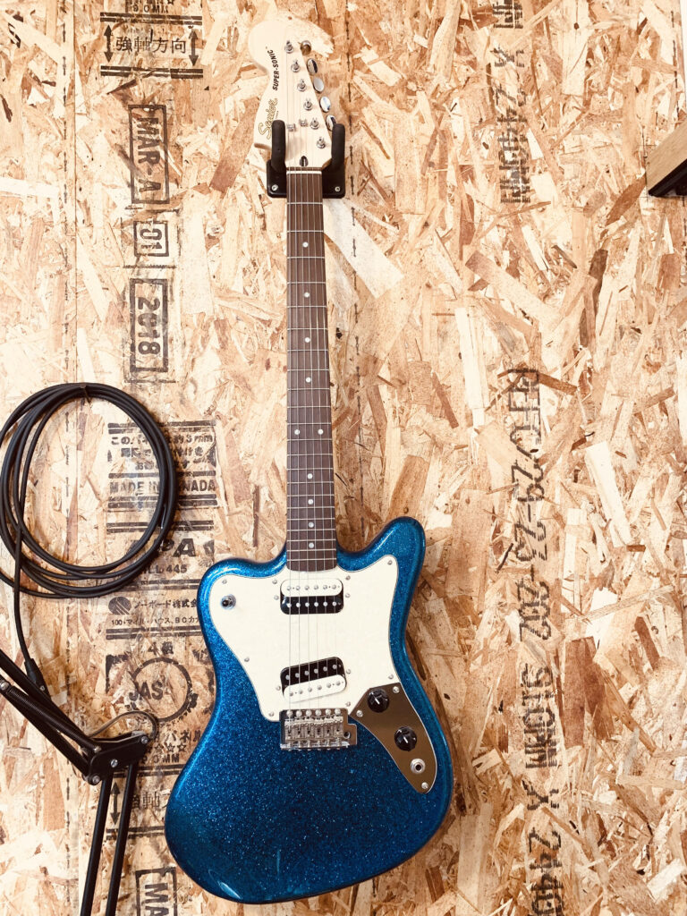 スパソニの復刻の流れなどを考察 No.93 Squier Super Sonic(Blue